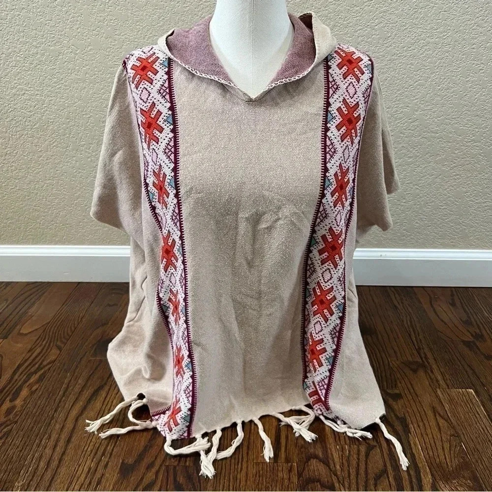 Billabong Beige and Red Patterned Sweater